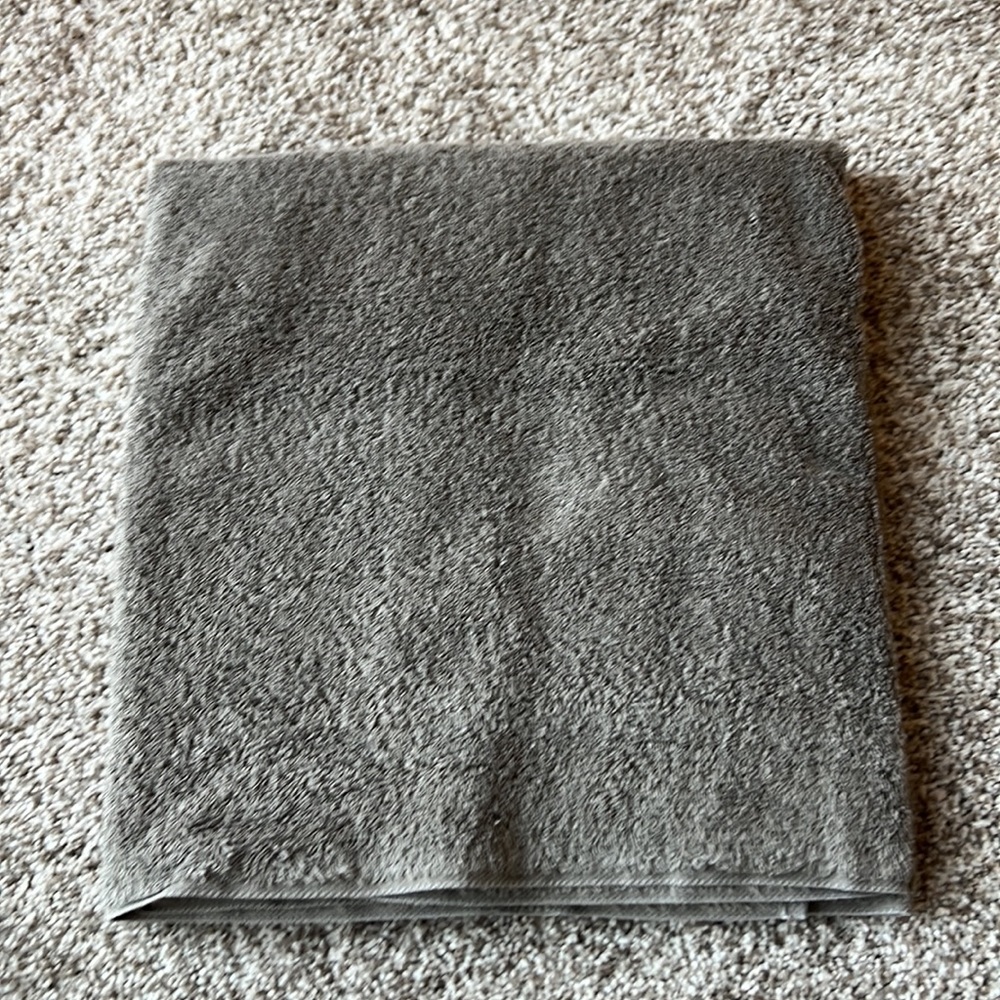 Towel Set — - Picture 3 of 3